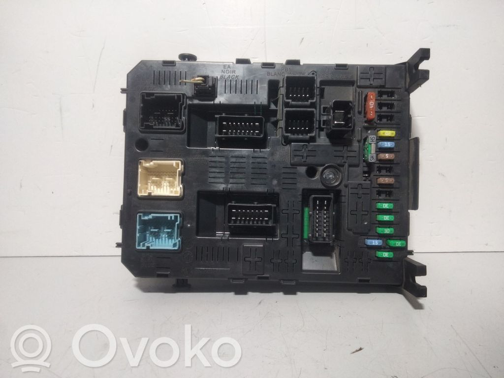 Peugeot 407 Unidad de control del BSM 