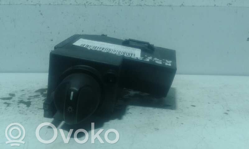 Panel lighting control switch   04055001