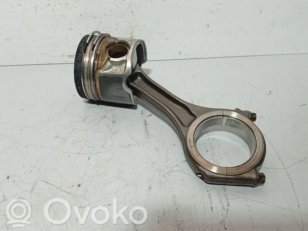 Audi A6 C7 Piston 