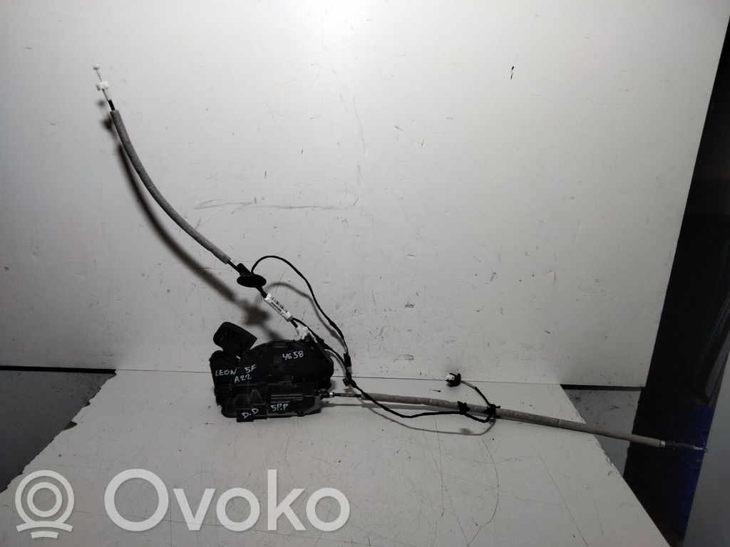 Cupra Leon Front door lock 
