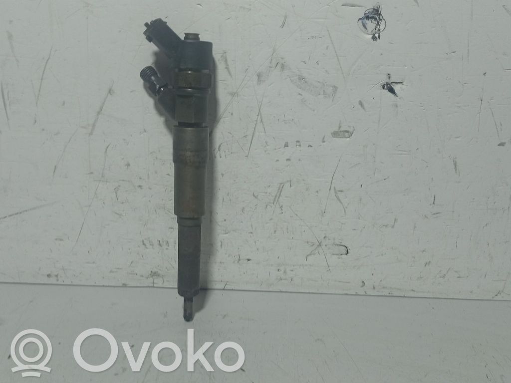 Inyector de combustible   2354093,0445110029