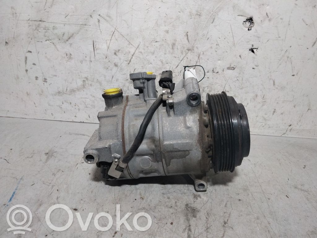 Kompresor / Sprężarka klimatyzacji A/C   01540301268,A0008304500