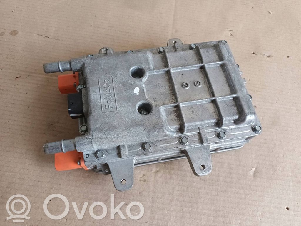 Inversor/convertidor de voltaje   L1M810C785AG,L1M810B689YD