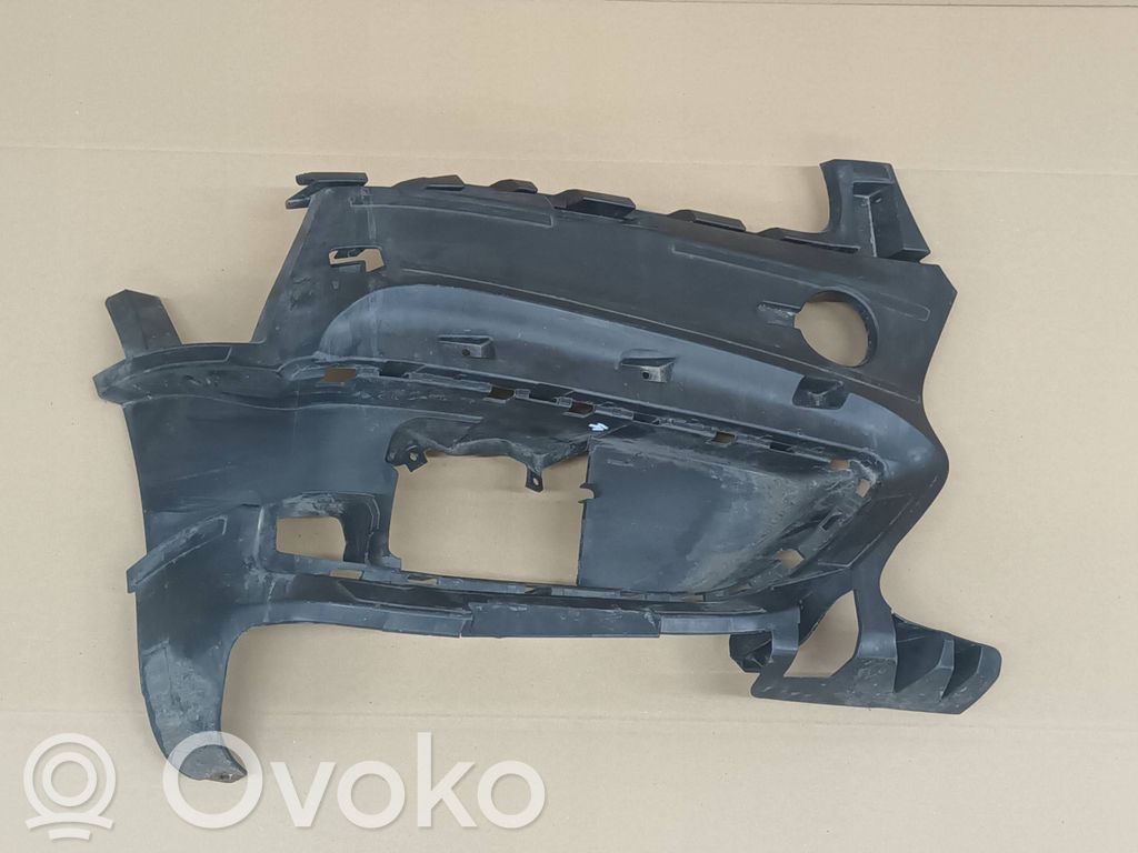 BMW 2 F46 Uchwyt / Mocowanie zderzaka przedniego 