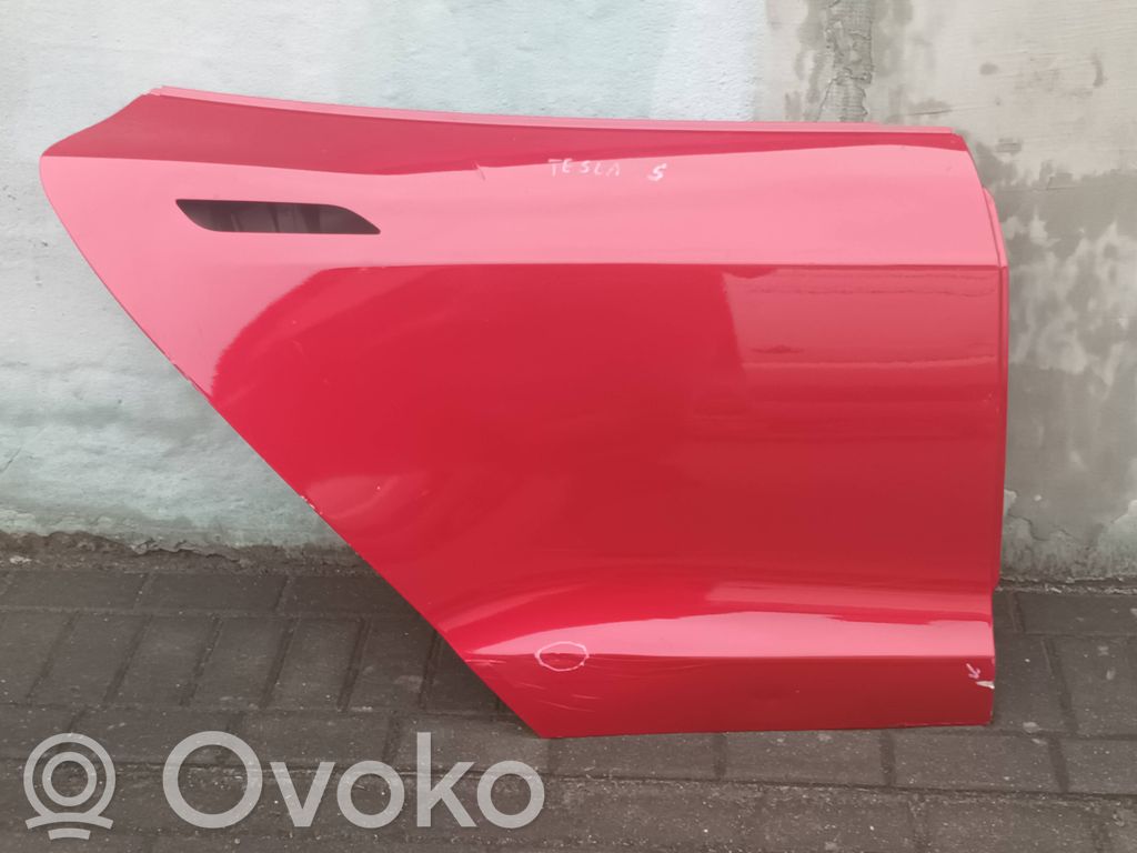 Tesla Model S Galinės durys 