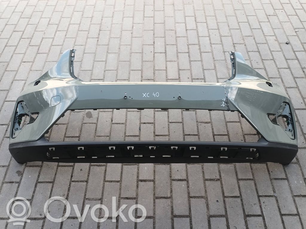 Volvo XC40 Front bumper 