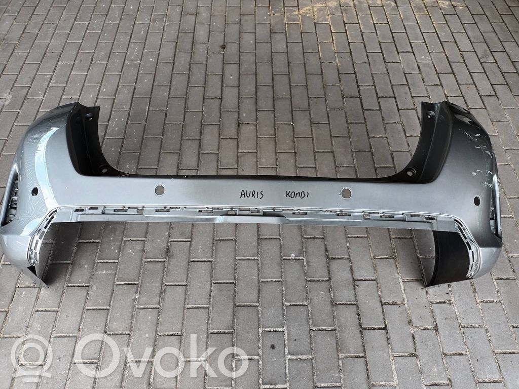 Toyota Auris E180 Pare-chocs 