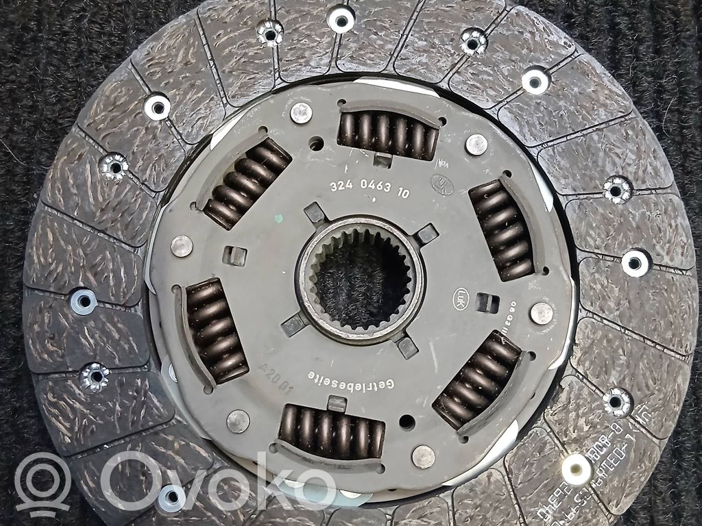 BMW 5 E60 E61 Диск сцепления 