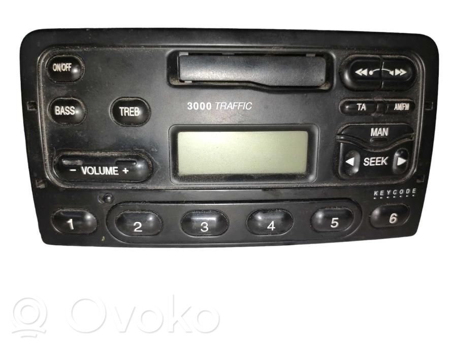 Ford Fiesta Unitate principală radio/CD/DVD/GPS 