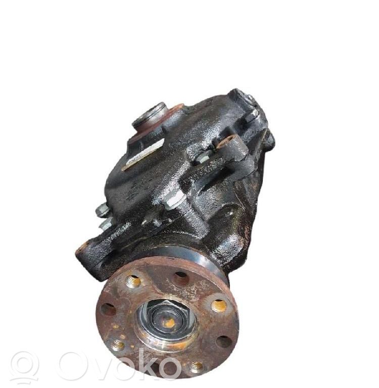 Front differential   E2005379