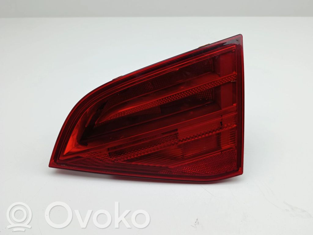 Tailgate rear/tail lights   8K9945094
