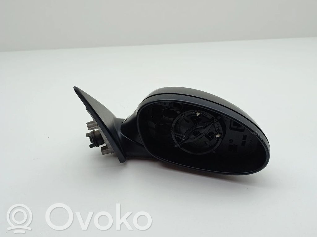 Front door electric wing mirror   51167189850