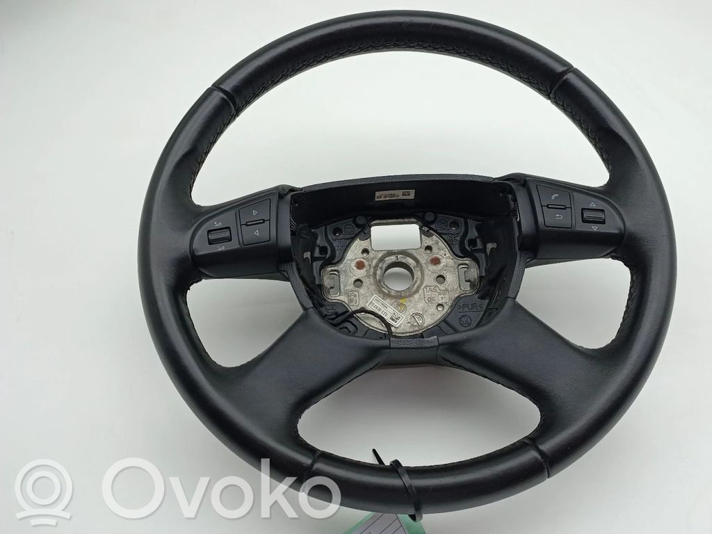 Ohjauspyörä   3T0419091