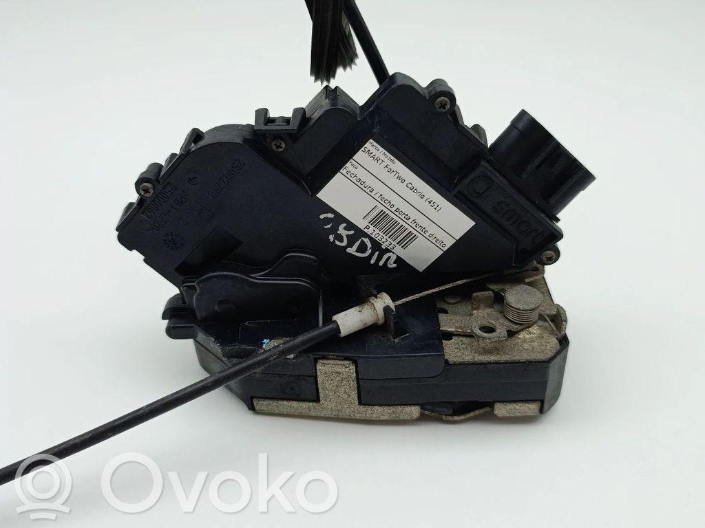 Smart ForTwo II Front door lock 