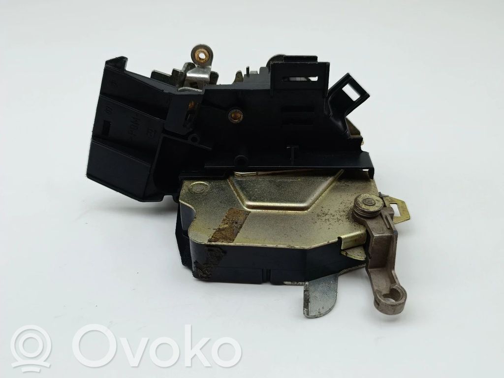 Front door lock   67118352165,8352165