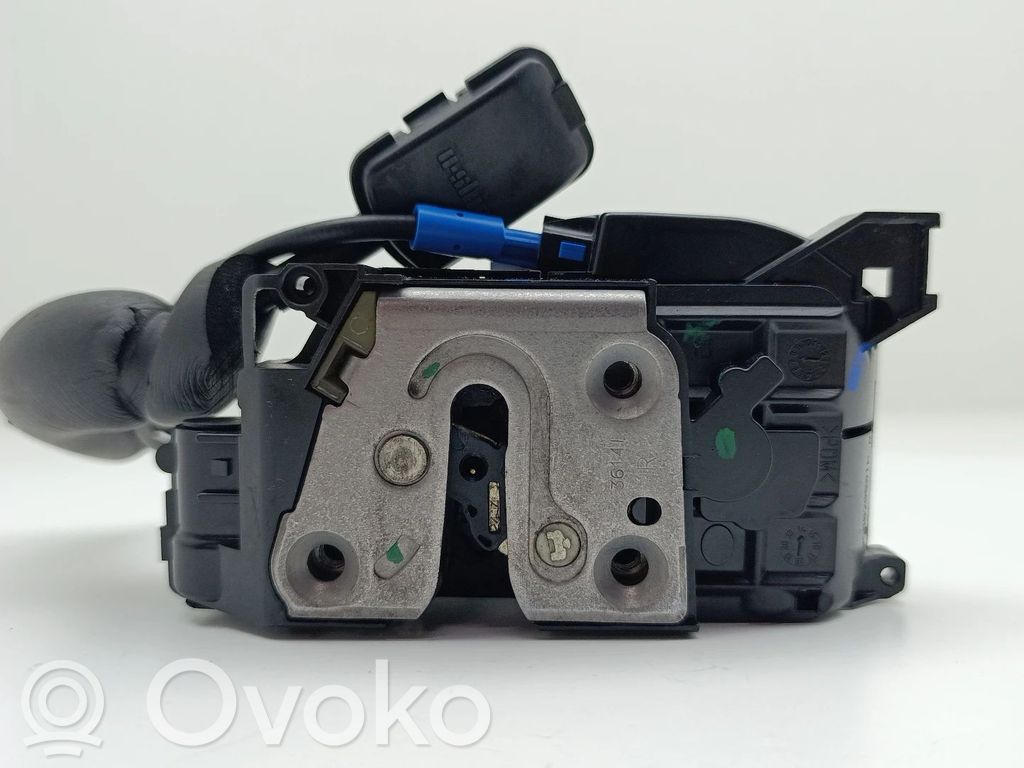 Renault Megane III Front door lock 