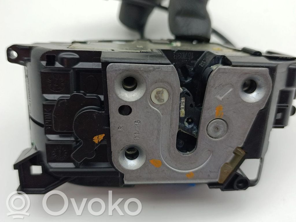 Renault Megane III Front door lock 
