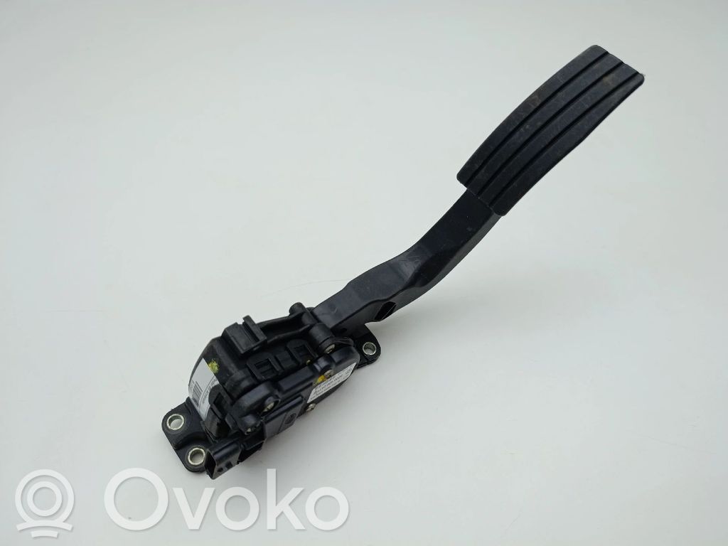 Accelerator throttle pedal   8200426241