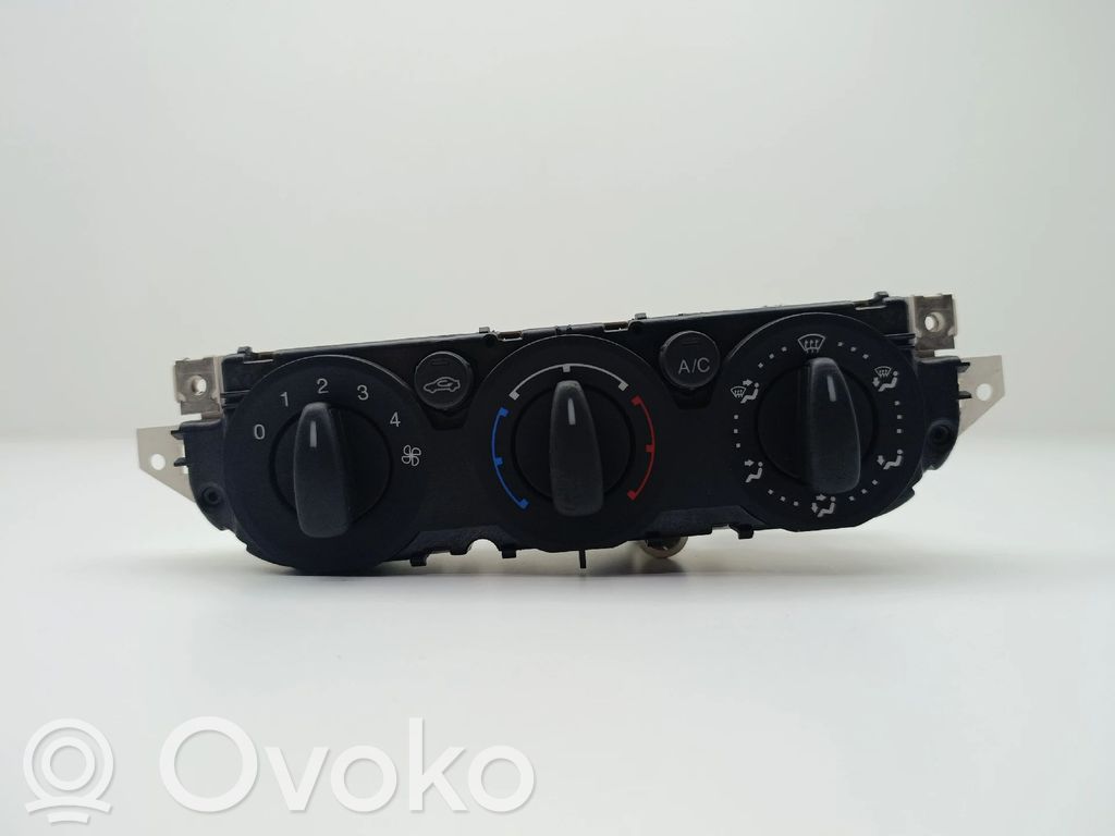 Climate control unit   7M5T19980AB