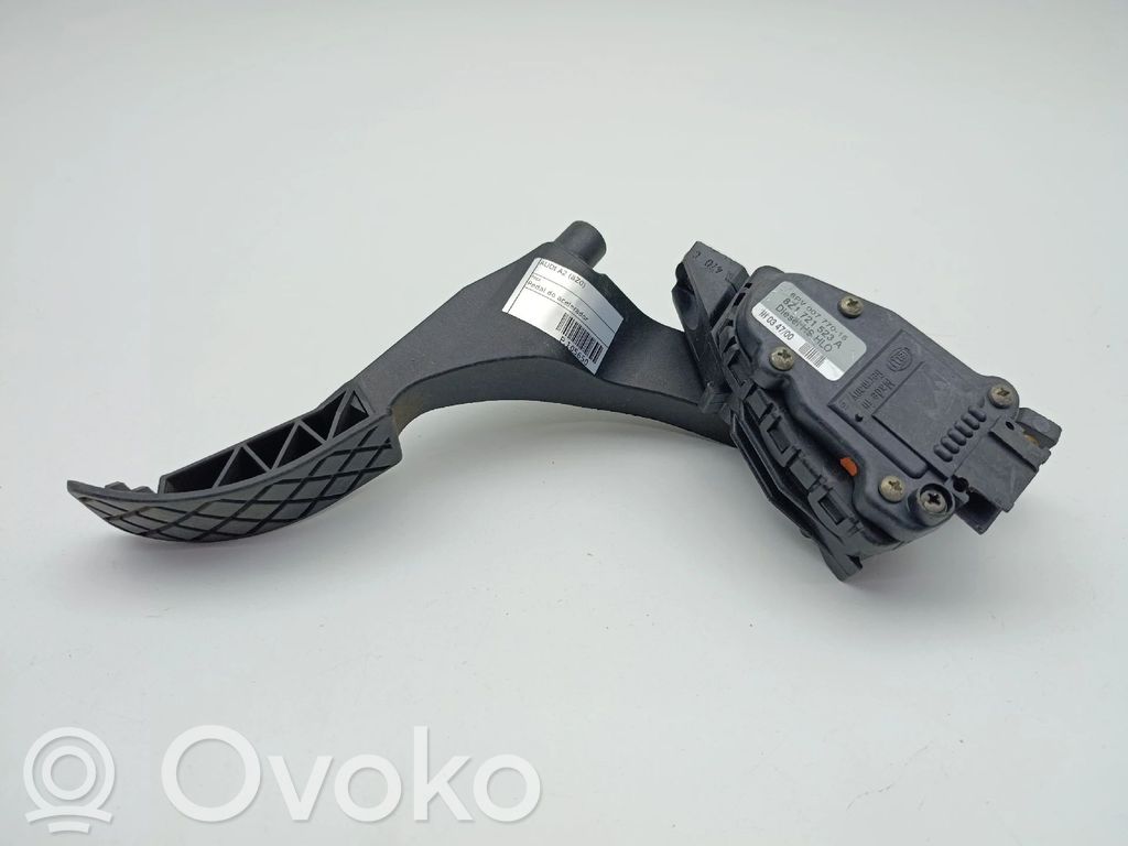 Akceleratoriaus pedalas   8Z1721523A,6PV007770