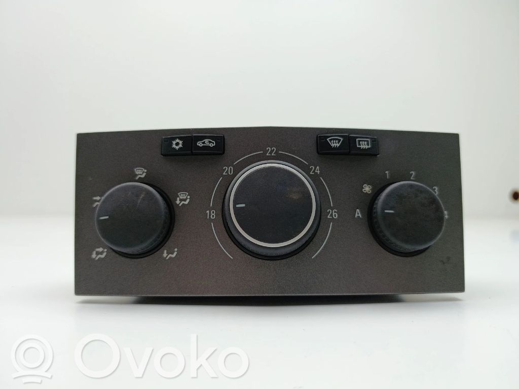 Opel Astra H Climate control unit 
