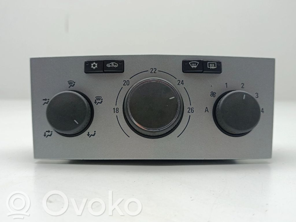 Opel Astra H Climate control unit 