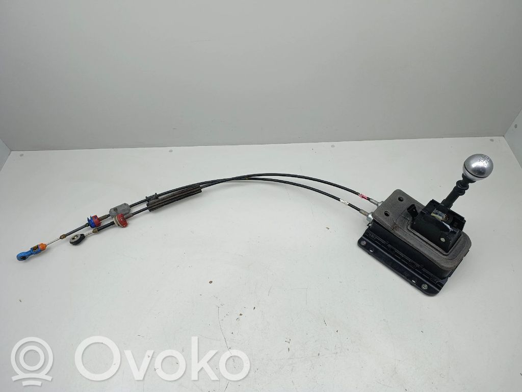 Alfa Romeo Giulietta Lewarek zmiany biegów / dolny 