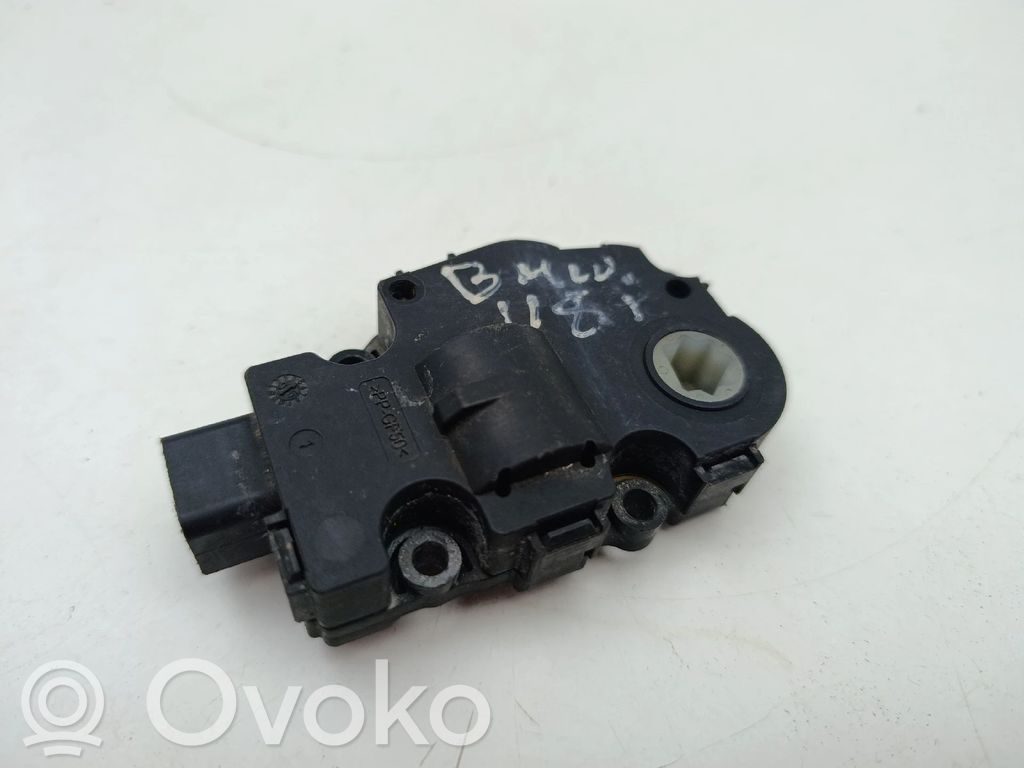Oro sklendės varikliukas   985458D