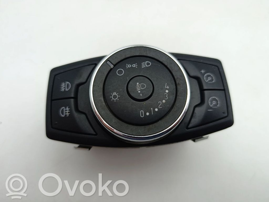 Lukturu slēdzis   BM5T13A024AC,10093006