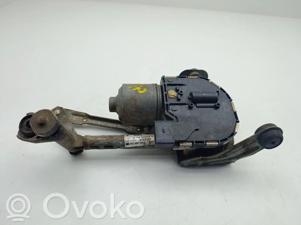 Wischermotor   1P0955024A
