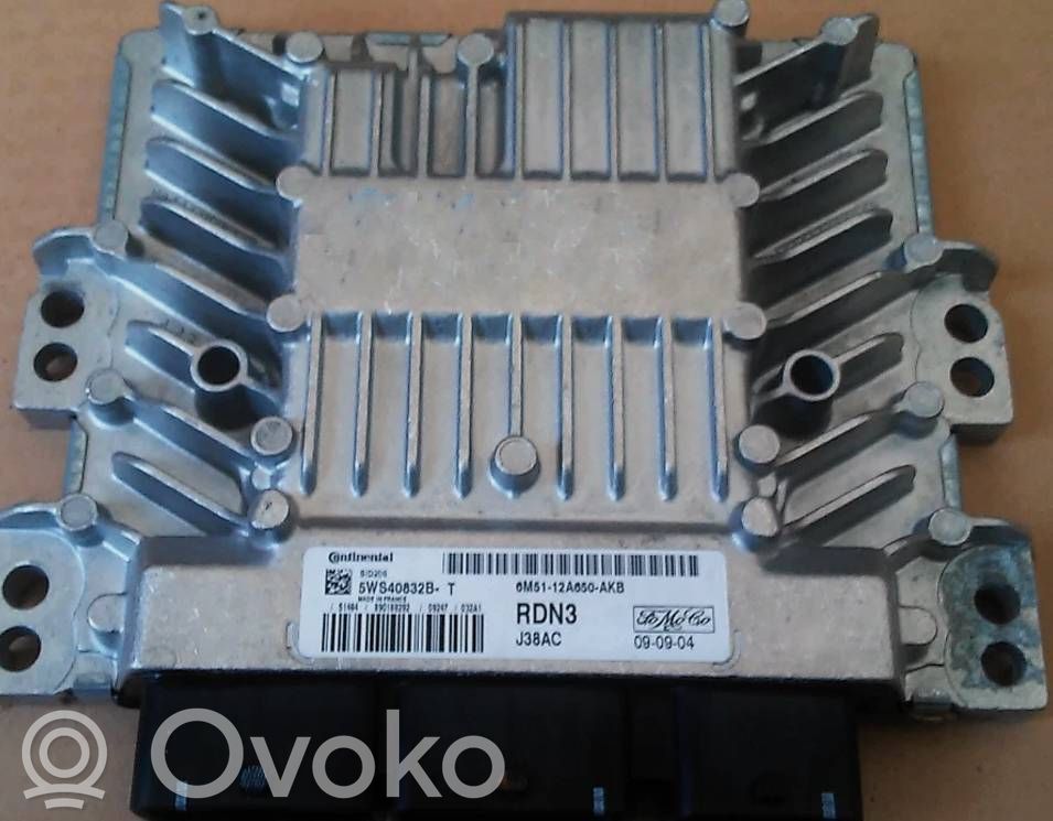 Ford Focus Engine control unit/module 
