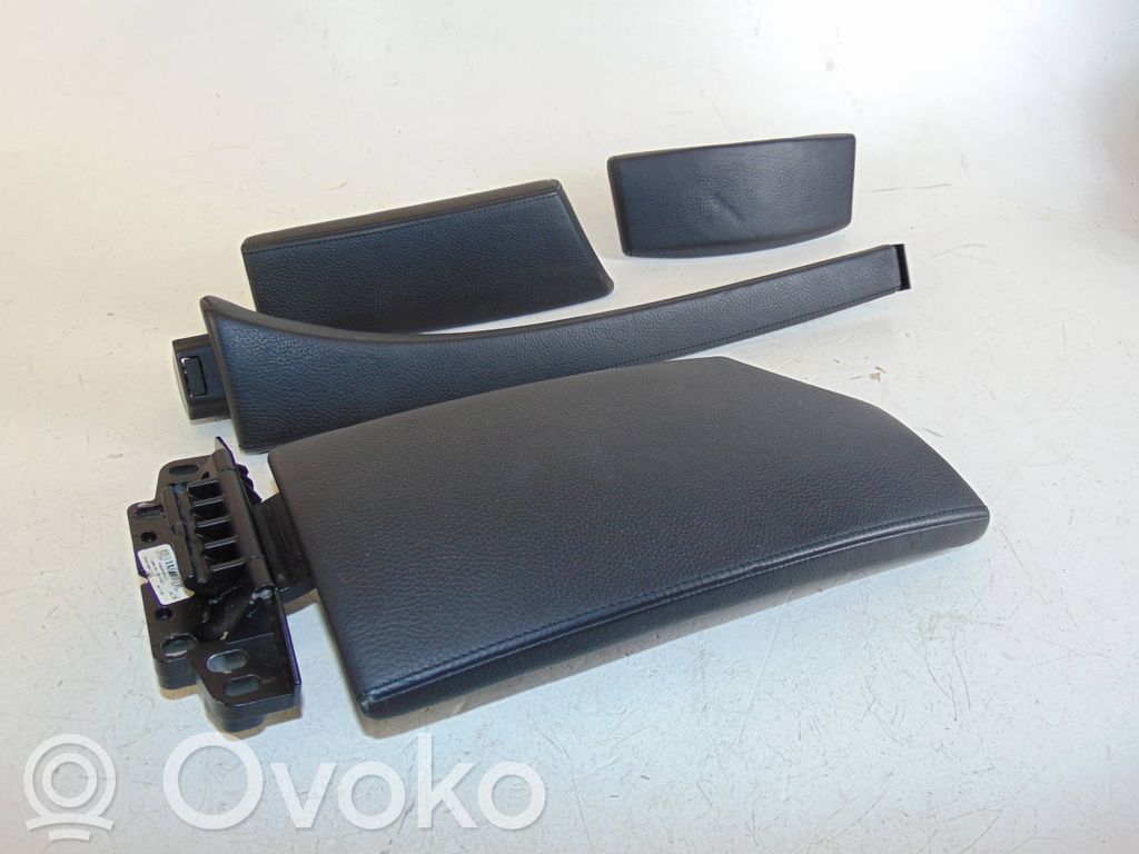 Armrest   51167897928,51167897056,7897928,7897056