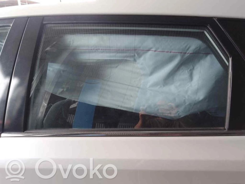 Rear side window