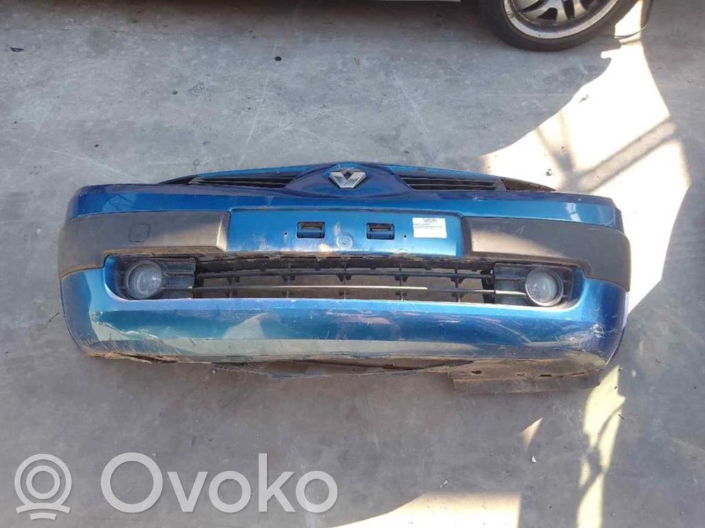 Renault Megane II Zderzak przedni 