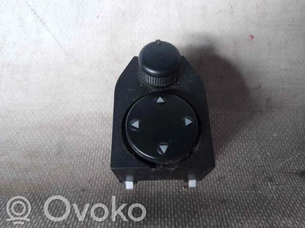 Audi A3 S3 8L Wing mirror switch 