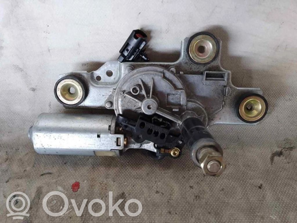 Ford Focus Silniczek wycieraczki szyby tylnej 