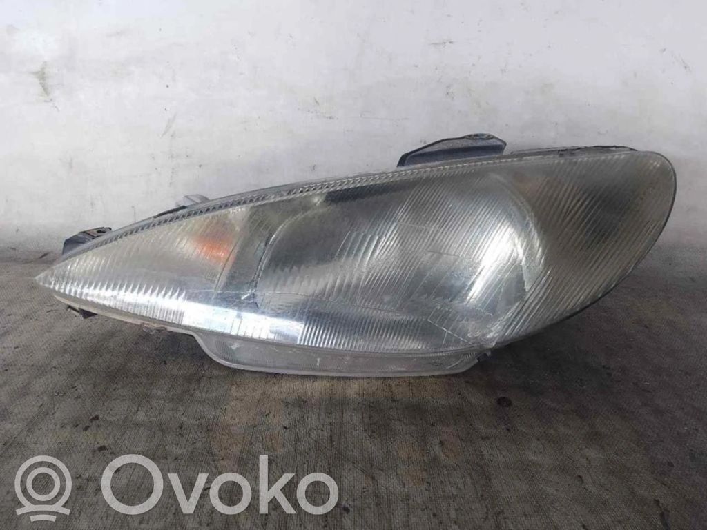 Peugeot 206+ Lampa przednia 