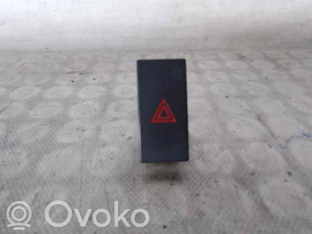Botón interruptor de luz de peligro   3M5T13A350AB