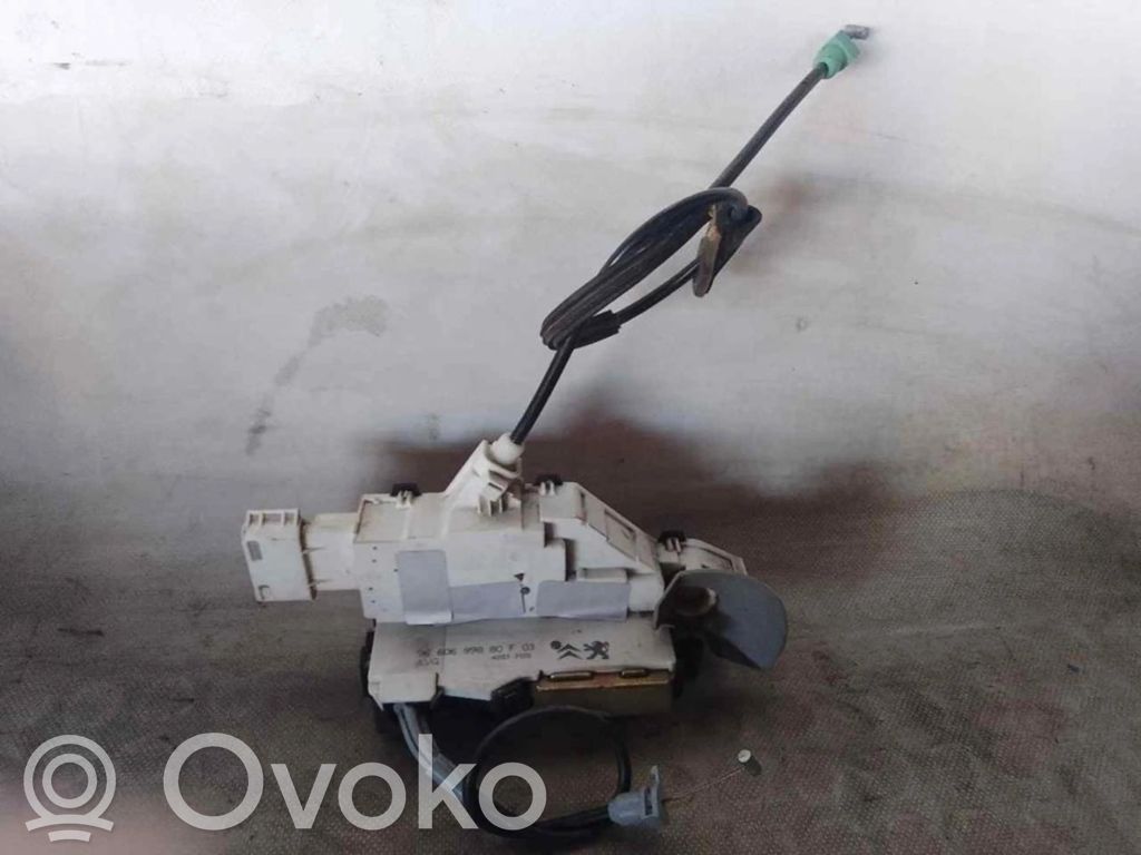 Citroen C4 I Etuoven lukko 