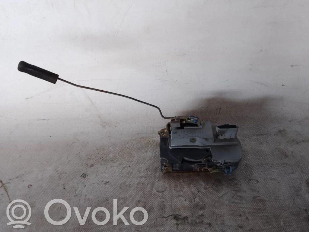 Etuoven lukko