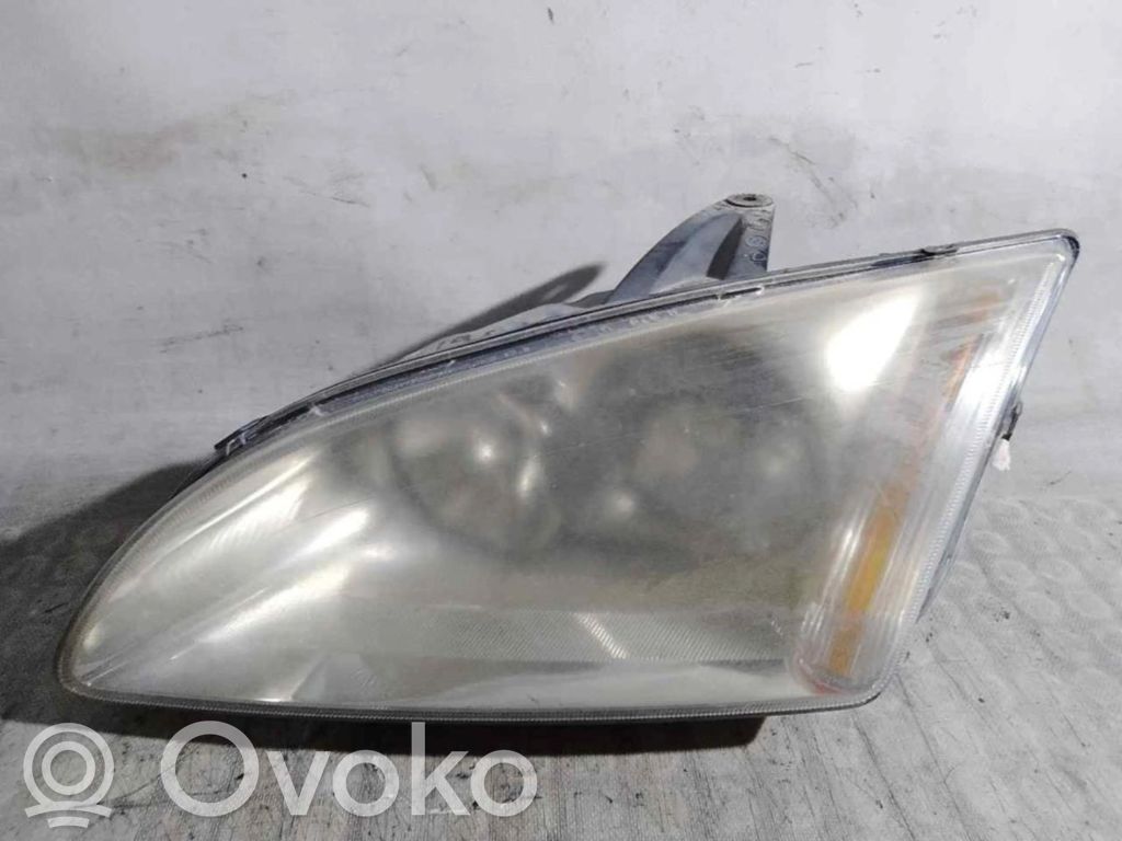 Ford Focus Headlight/headlamp 