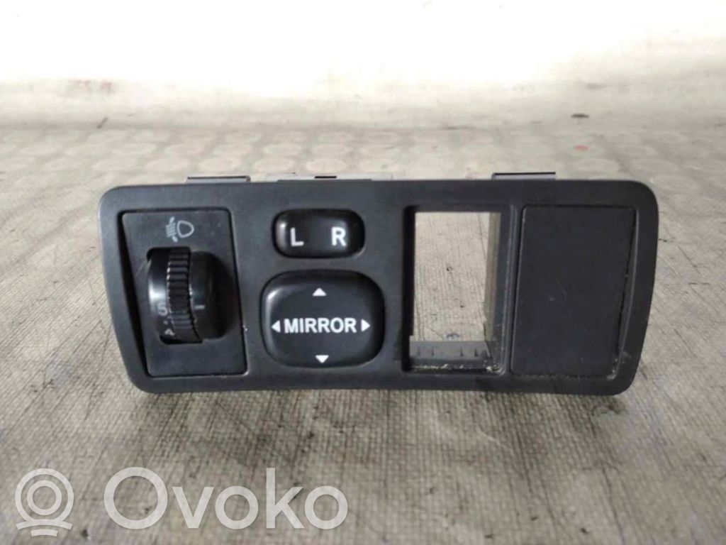 Toyota Corolla E120 E130 Wing mirror switch 