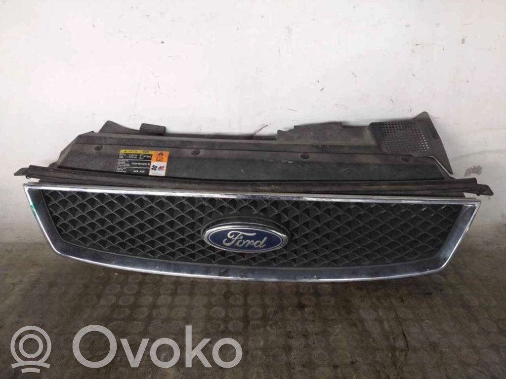 Etusäleikkö   3M5116613AF,REJILLADELANTERA