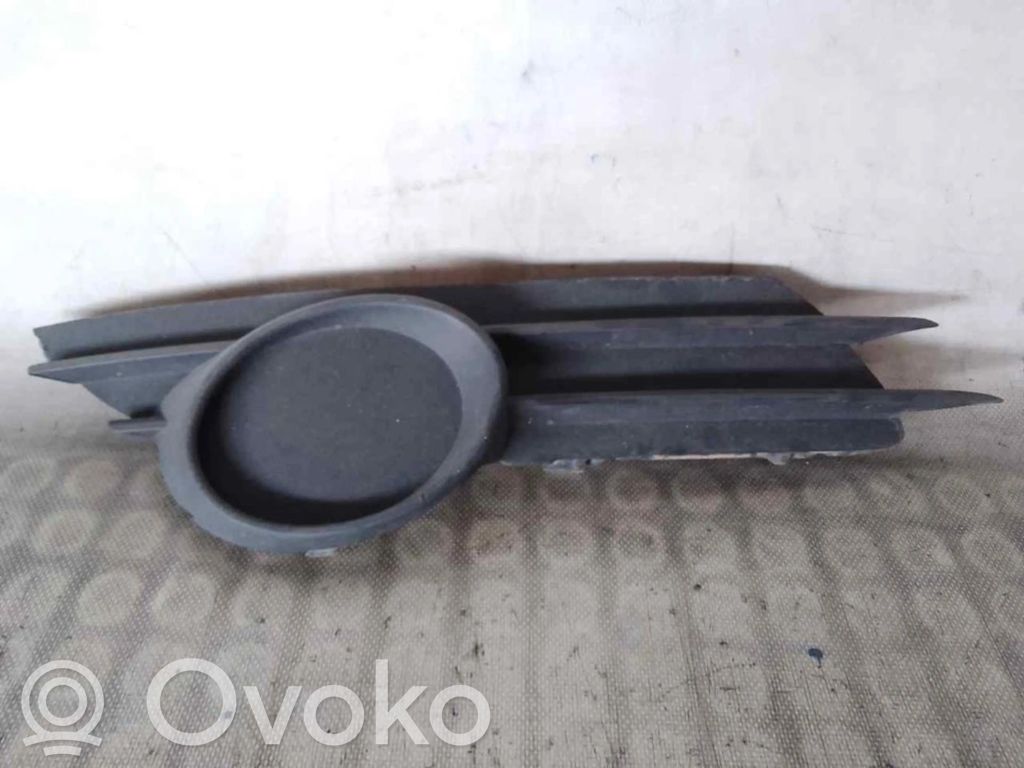 Opel Corsa D Etusäleikkö 