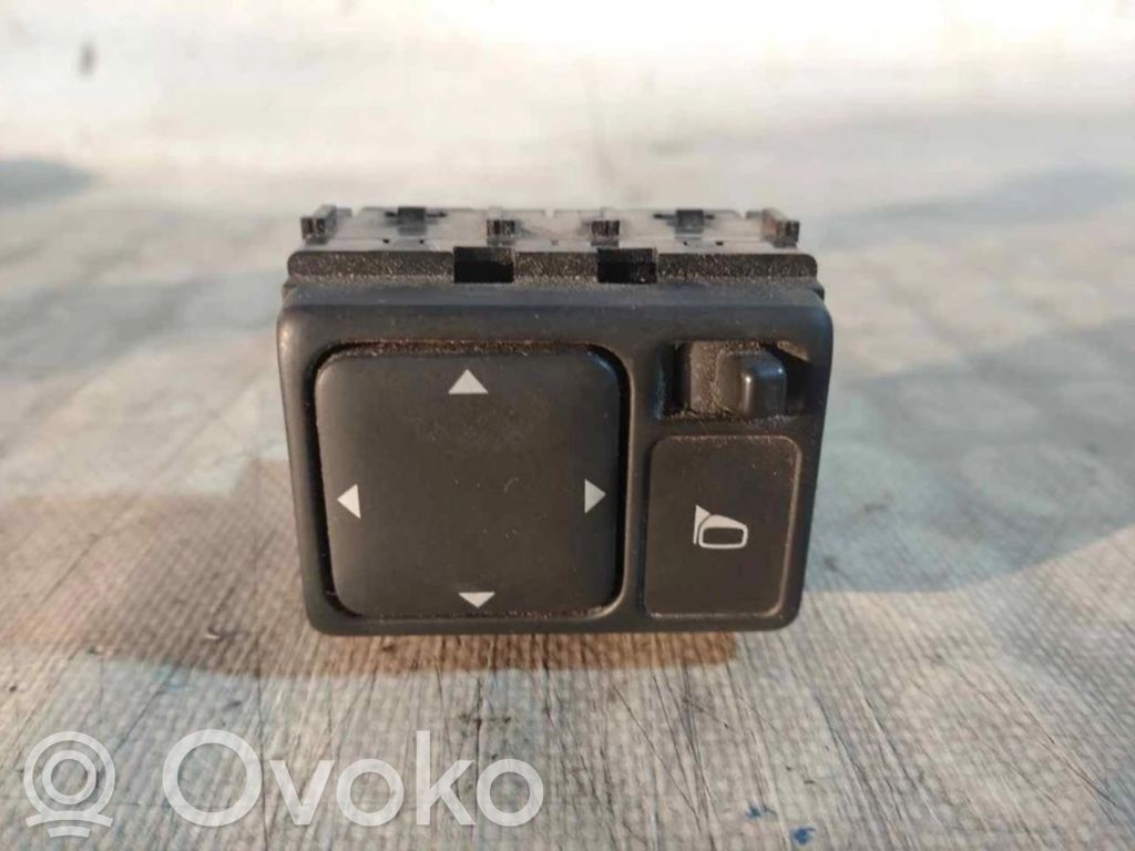 Wing mirror switch   MANDORETROVISOR