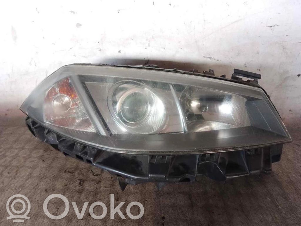 Renault Megane II Phare frontale 