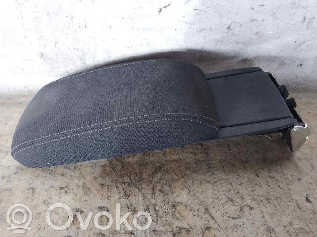 Peugeot 308 Apoyabrazos del asiento trasero 