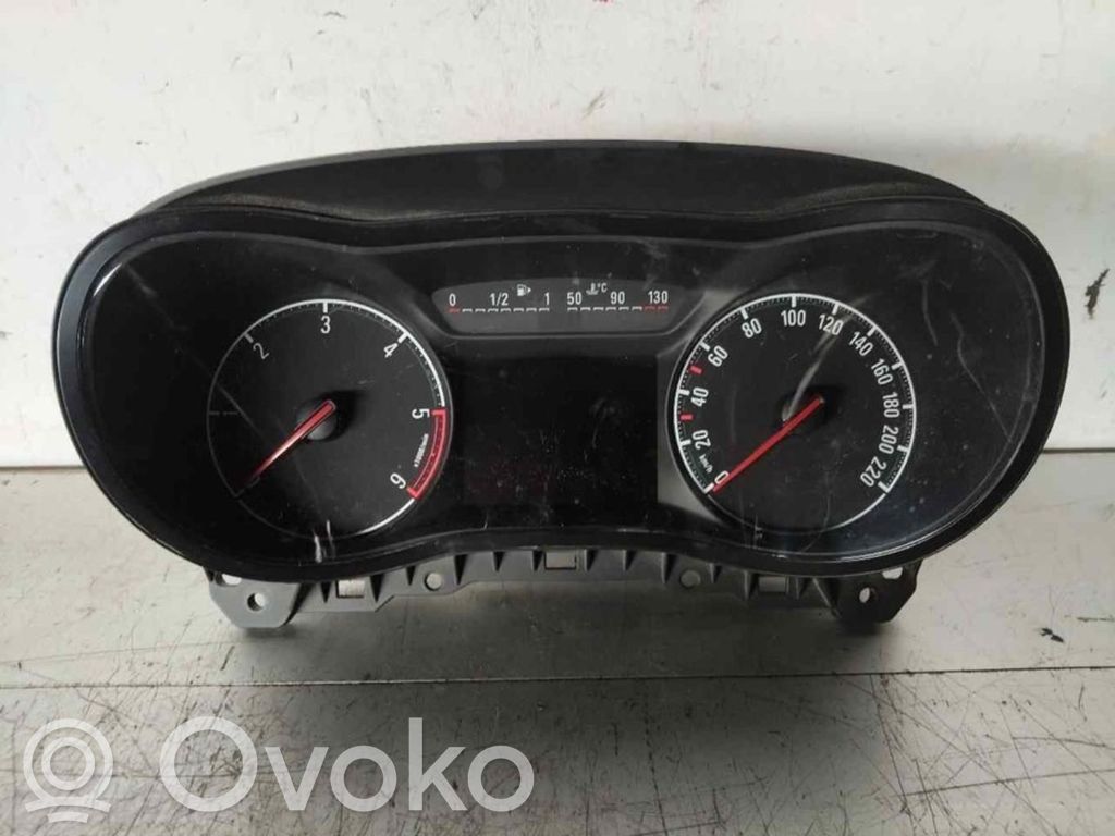 Opel Corsa E Speedometer (instrument cluster) 