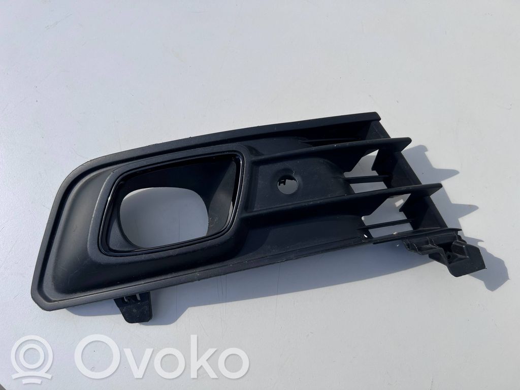 Etusumuvalon ritilä   261A24736R