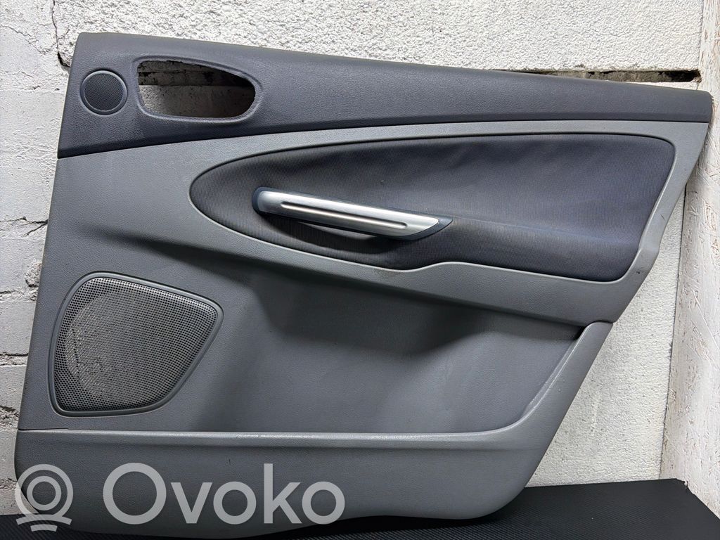 Ford S-MAX Boczki / Poszycie drzwi tylnych 